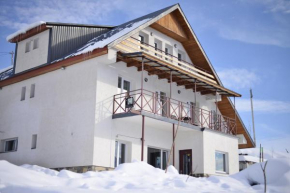 White House Gudauri